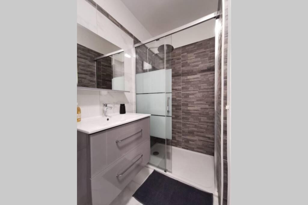 Cosy Studio 200 M From Nice Beach & Promenade Des Anglais Apartment Ngoại thất bức ảnh